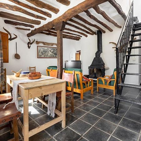 Casa Rural El Fuerte De Atabuey Trevélez Eksteriør billede
