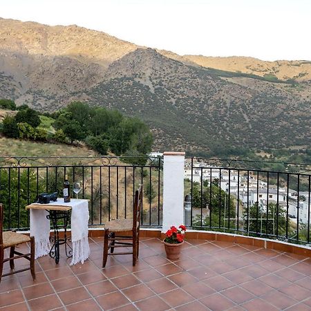 Casa Rural El Fuerte De Atabuey Trevélez Eksteriør billede