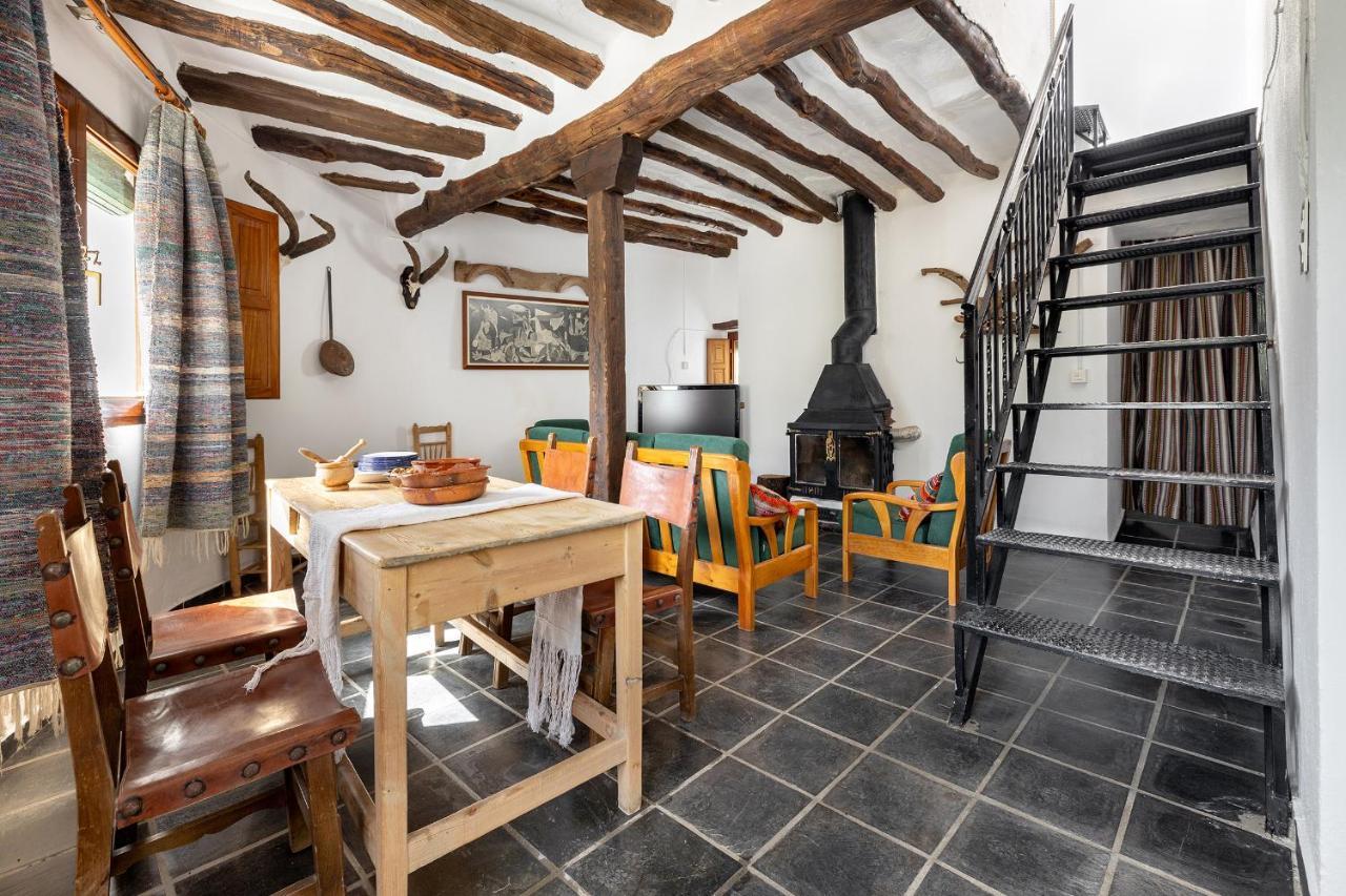 Casa Rural El Fuerte De Atabuey Trevélez Eksteriør billede
