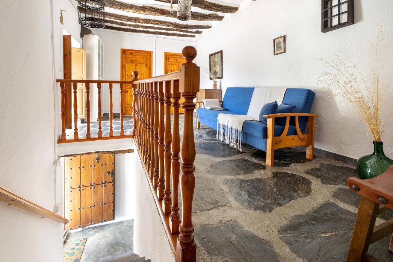 Casa Rural El Fuerte De Atabuey Trevélez Eksteriør billede