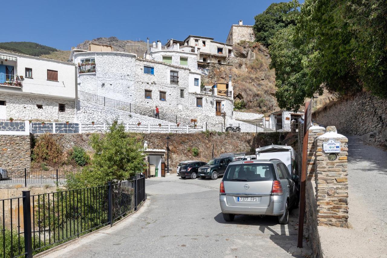 Casa Rural El Fuerte De Atabuey Trevélez Eksteriør billede