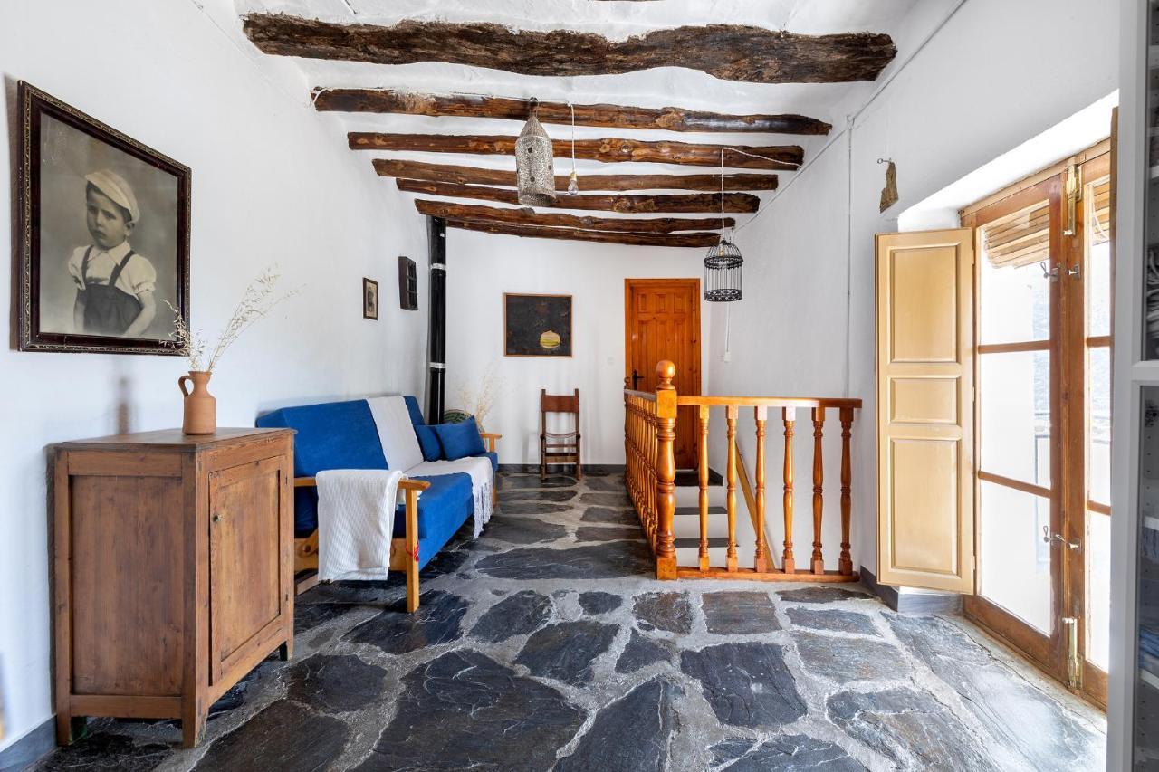 Casa Rural El Fuerte De Atabuey Trevélez Eksteriør billede