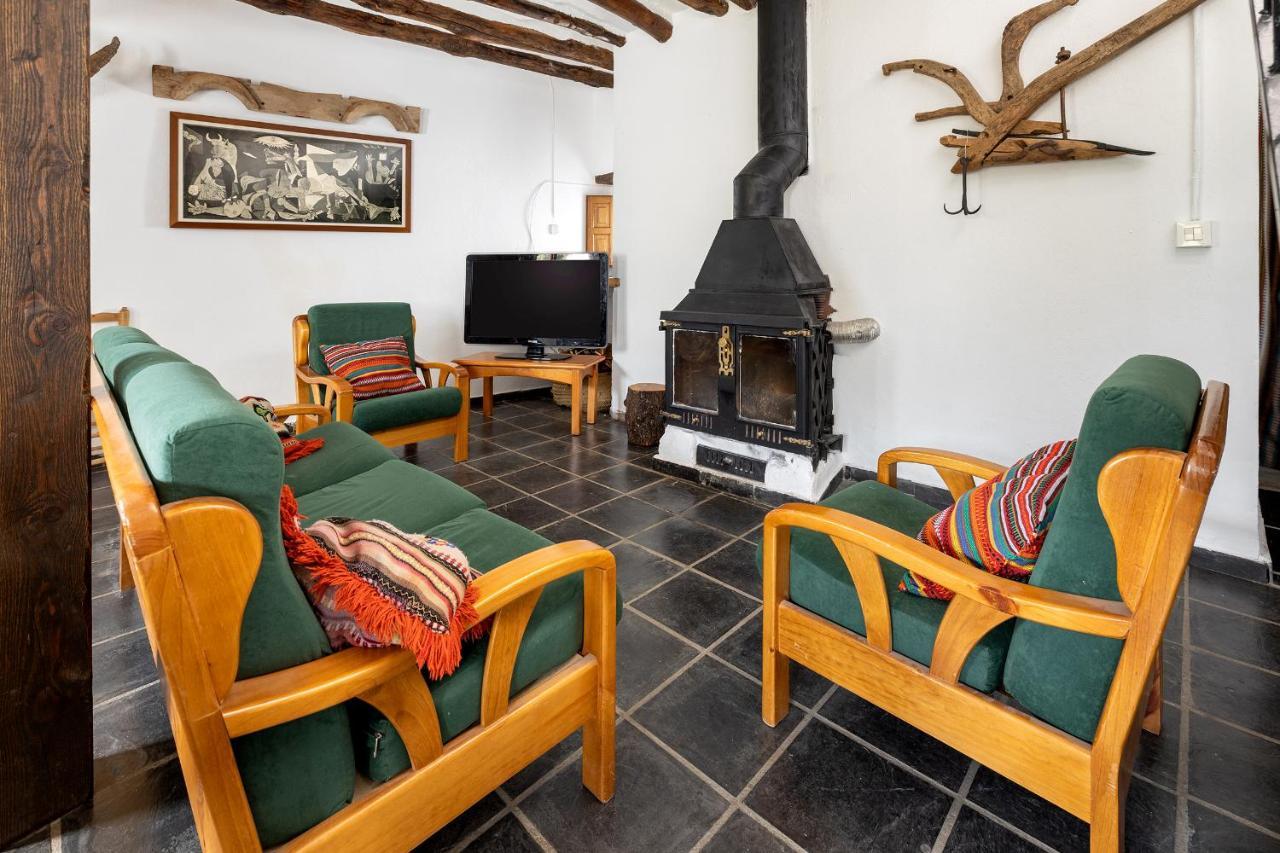 Casa Rural El Fuerte De Atabuey Trevélez Eksteriør billede