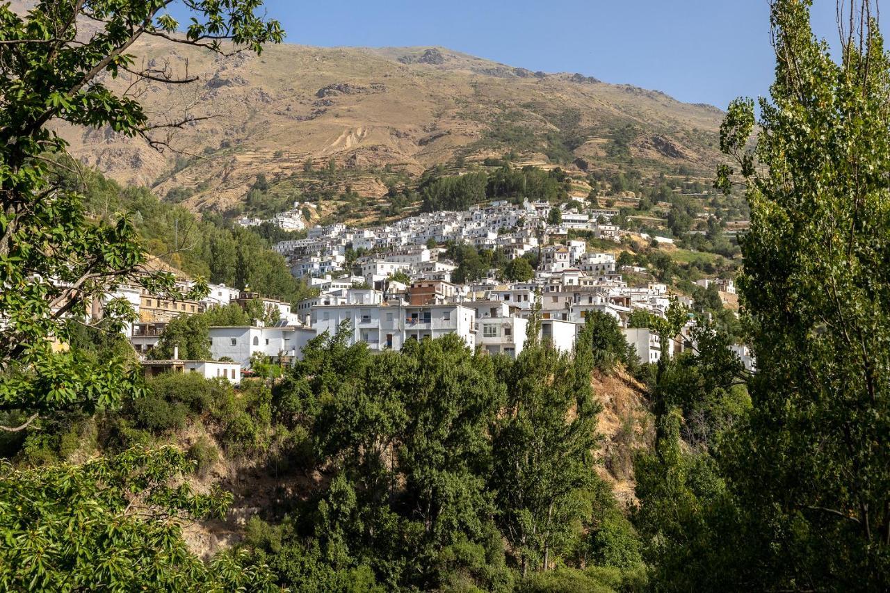 Casa Rural El Fuerte De Atabuey Trevélez Eksteriør billede