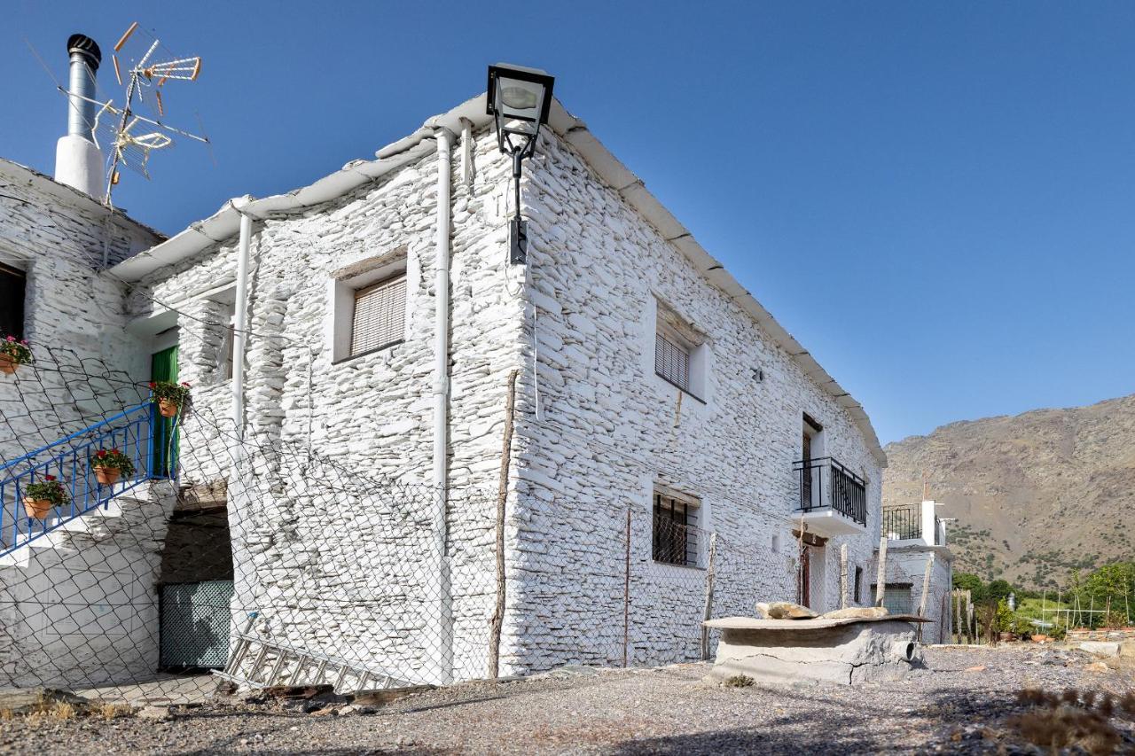 Casa Rural El Fuerte De Atabuey Trevélez Eksteriør billede