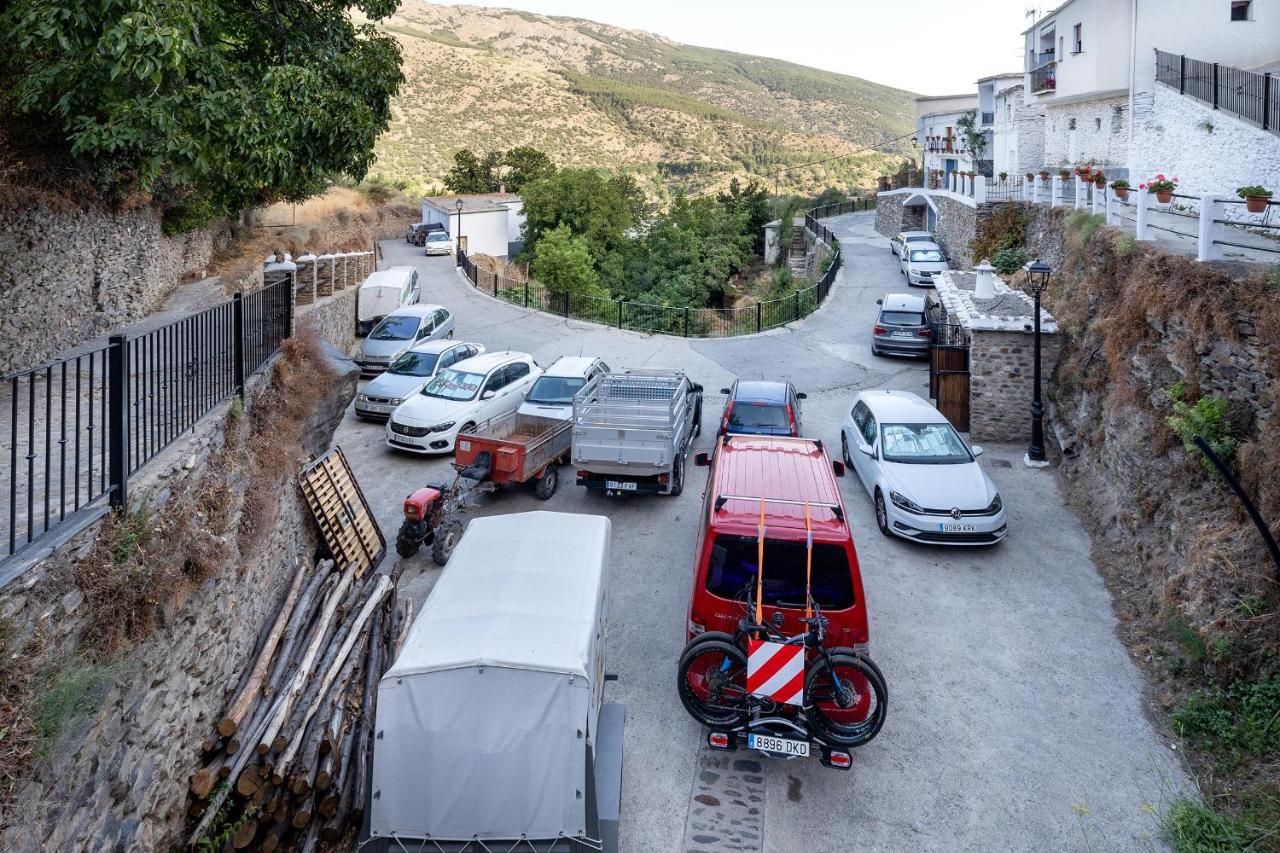 Casa Rural El Fuerte De Atabuey Trevélez Eksteriør billede